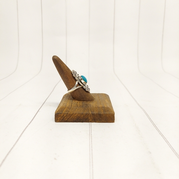 Turquoise Ring - Picture 3 of 9